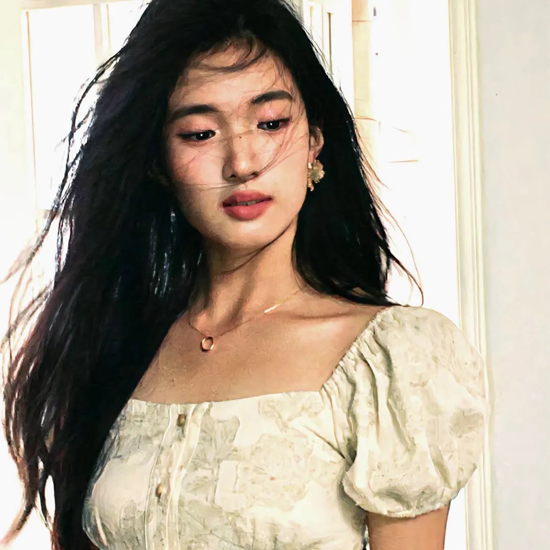 女孩梦三十
